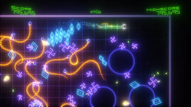 King: three zones on the grid, orange snakes and purple spinners around them, the score at 795,695